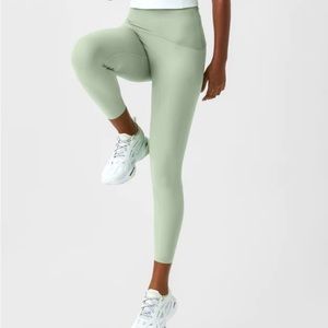 Spanx Booty Boost® Active 7/8 Leggings size large